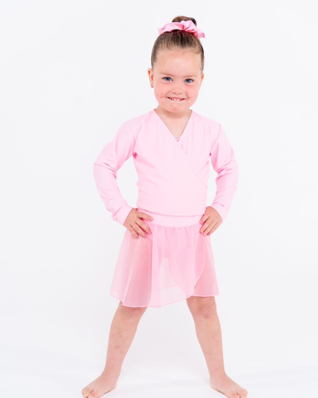 The Complete Guide to Choosing Warm-Up Knitwear for Young Dancers in Australia