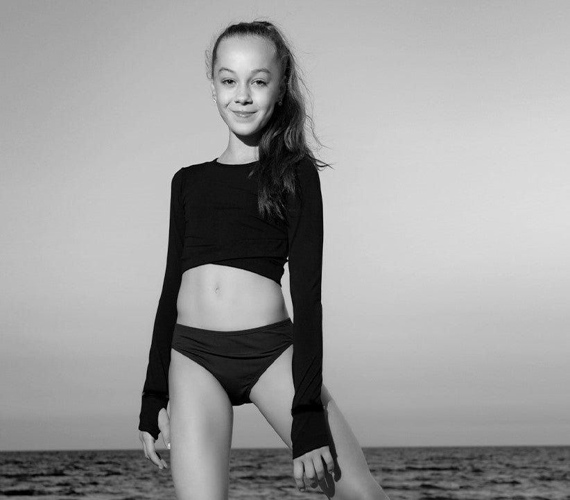 Vitality Bamboo Warm Up Crop Top Child - Black