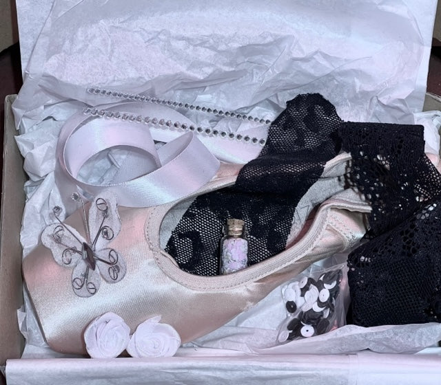Pointe Shoe Decorating Kit totaldanceaus