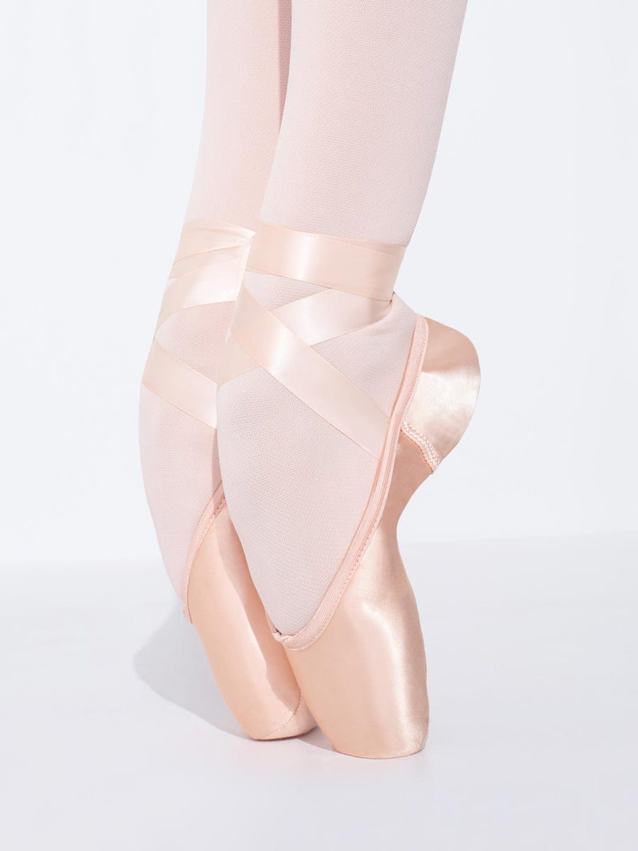 Airess 1131 Broad Toe Firm Pointe Shoe